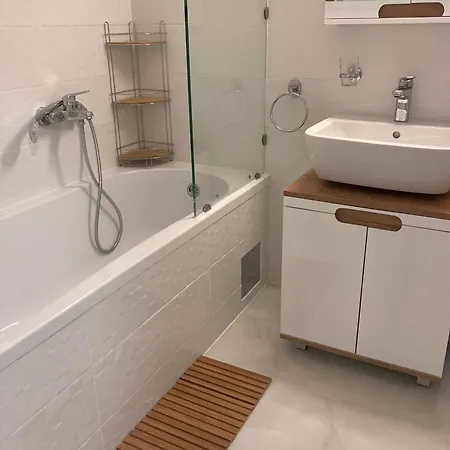 10 Lux Apartament Nowy Sad